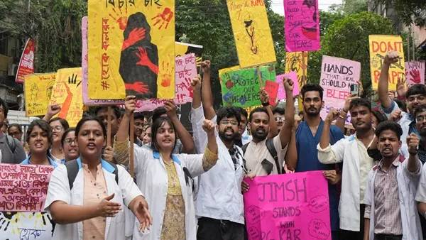 kolkata lady doctor rape case latest updates in marathi