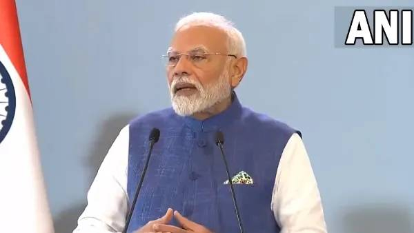 Modi government approves unified pension scheme for employees latest news in marathi