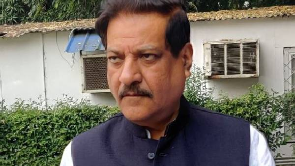 President s Rule Chances in Maharashtra  Ex CM Prithviraj Chavan s Claim
