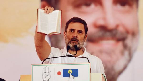 Rahul Gandhi reaches Nanded bus stand