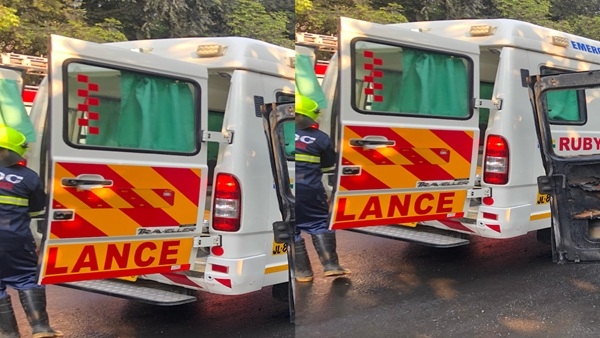 Pune tempo traveller bas