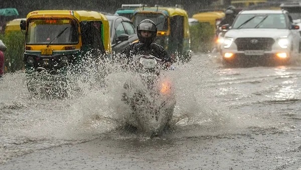 indiaweatherupdateimdalertstormrain17statesuppatnadelhincr