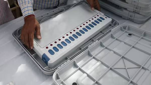 municipal voting time changed