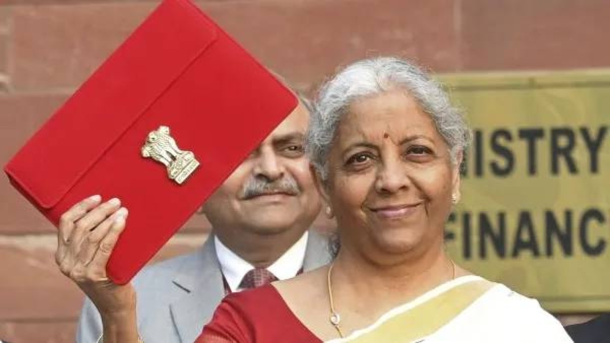 Union Budget 2026 : आज सादर होणार देशाचा अर्थसंकल्प! टॅक्समधून दिलासा मिळणार? कुठे पाहाल 'लाईव्ह'