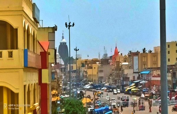 ନୀଳାଚଳ ଧାମ ଯାଇ ମୁଁ ପାରୁନି, ଏଇଠି କରୁଛି ଦଣ୍ଡବତ.. ହେ ଜଗନ୍ନାଥ