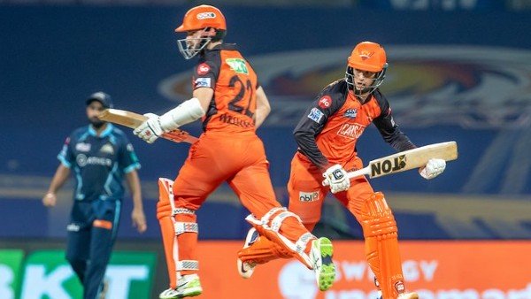 SRH vs GT SRH vs GT