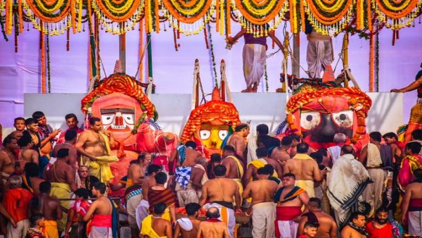 ସ୍ନାନବେଦୀରେ ଶ୍ରୀଜିଉ...