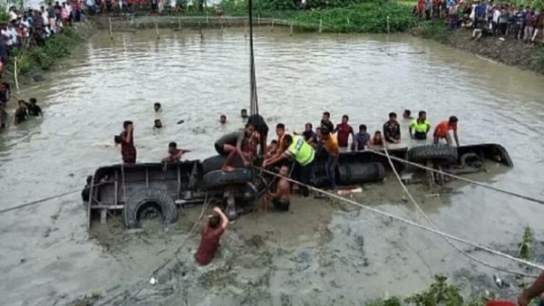 Bangladesh bus Accident 