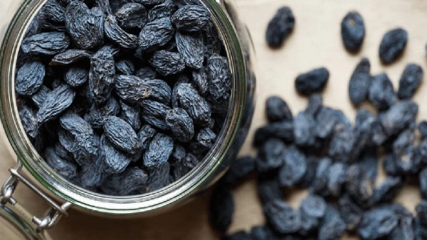 Black Raisins 