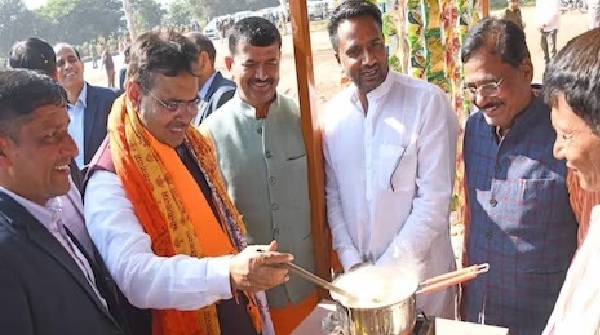  cm in tea stall