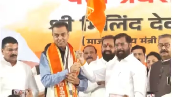 milind deora joins shiv sena