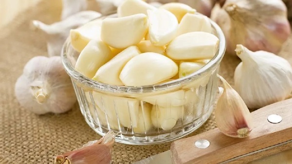 health tips: eating garlic in empty stomach