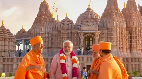 PM Modi inaugurates hindu mandir