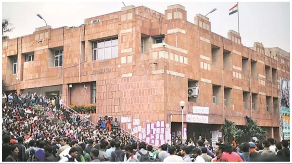 JNU student