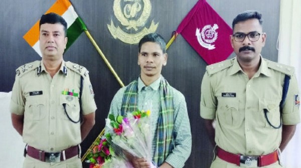 Hardcore Maoist Surrenders