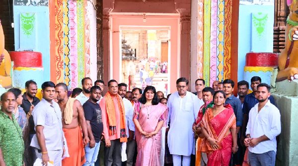 The Minister visited the Srilingaraj