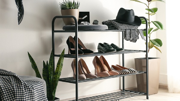 shoe stand