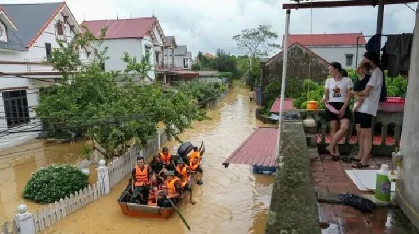 Spain races to find survivors