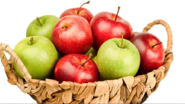 Green vs Red Apple Green vs Red Apple