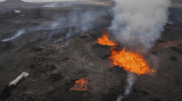 87 000 evacuated as Mount Kanlaon