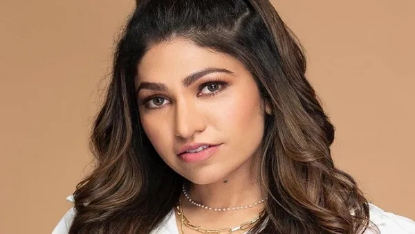 Tulsi Kumar Tulsi Kumar