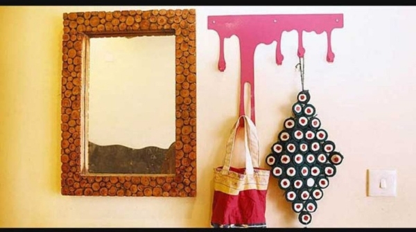 Mirror may impact on financial problems