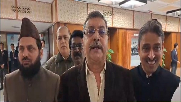 10 Opposition MPs suspended for a day