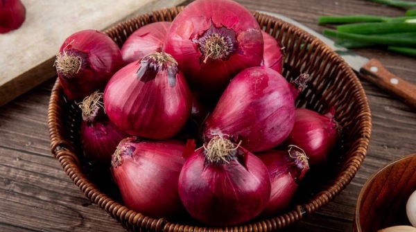 Onion Juice for Hair Can It Stop Hair Loss