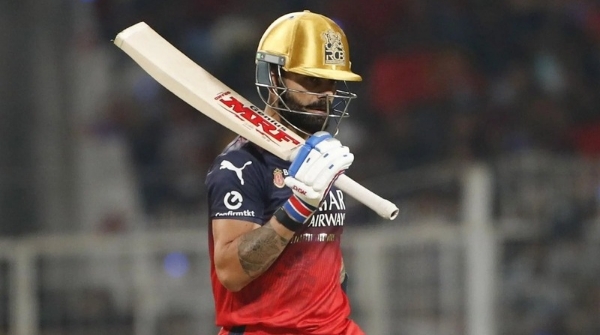 Virat Kohli completes 13 000 runs in T20 cricket