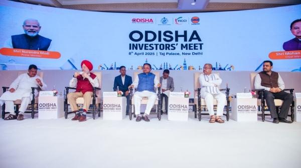 13 MoUs signed 1 03 090 crores to come 3 agreements in petroleum sector