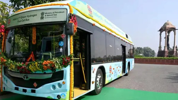 Hydrogen bus