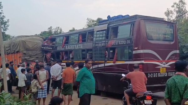 road accident Bus hits truck from behin