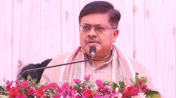 mobile phones on rath Law Minister
