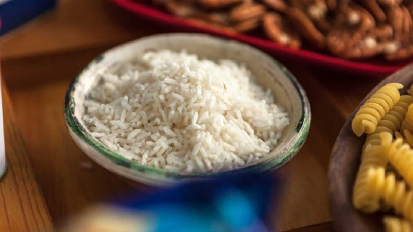 Stale rice