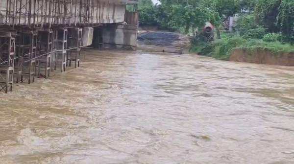 Flood News Odisha Boat on alert signal Flood News Odisha Boat on alert signal