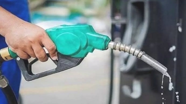 Oil shortage likely at all petrol pumps in the state from today