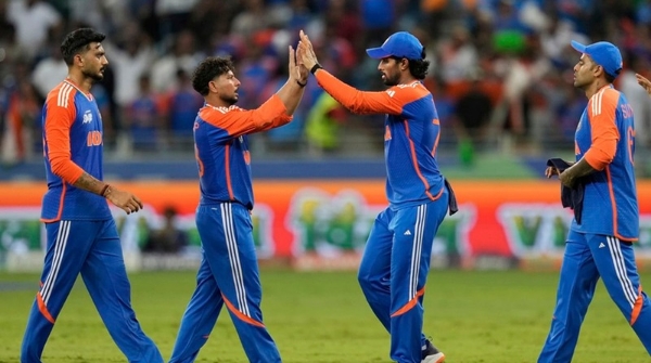 Pakistan set a target of 172 runs for India in super four
