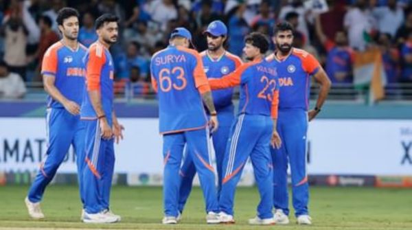 Pakistan sets India a target of 128 runs