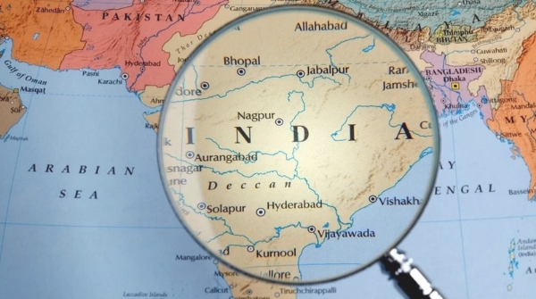 Indian region has a coastline on both the Arabian Sea and the Bay of Bengal