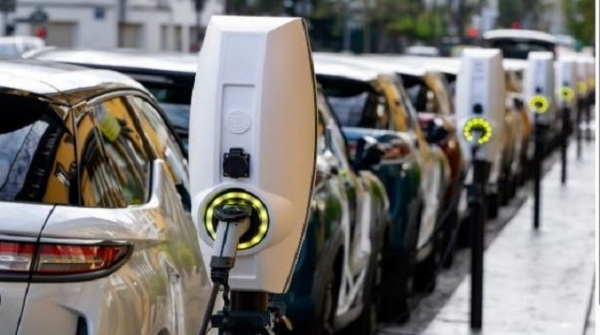 Petrol and diesel prices have changed slightly again