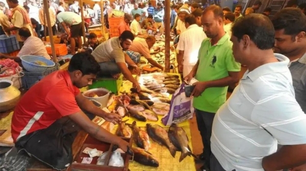 chhadakhai in odisha today Crowds at Amish bazaars