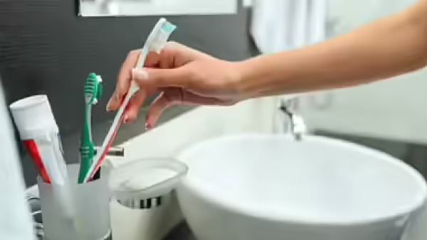 toothbrush toothbrush
