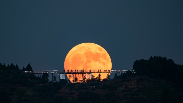 supermoon