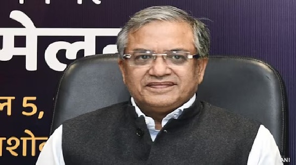 Ensuring free fair and peaceful elections in West Bengal is the priority of the Election Commission Ensuring free fair and peaceful elections in West Bengal is the priority of the Election Commission