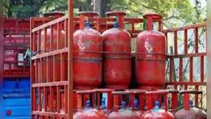 LPG ସଙ୍କଟକୁ ନେଇ ବଡ଼ କଥା କହିଲେ ସରକାର,‘ଡୋରଷ୍ଟେପ...