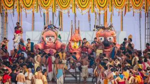 ସ୍ନାନବେଦୀରେ ଚତୁର୍ଦ୍ଧାମୂର୍ତ୍ତି ; ମହାପ୍ରଭୁଙ୍କୁ ଦର୍ଶନ କଲେ ମୁଖ୍ୟମନ୍ତ୍ରୀ