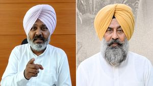 ਪਰਗਟ ਸਿੰਘ ਨੂੰ 'ਪ੍ਰਧਾਨਗੀ' ਮਿਲਦੇ ਹੀ ਹਮਲਾਵਰ ਹੋਏ 'ਚੀਮਾ', ਪਰਗਟ ਸਿੰਘ ਨੂੰ ਕੀਤੇ ਤਿੱਖੇ ਸਵਾਲ, ਕਾਂਗਰਸ ਨੂੰ ਲਿਆ ਨਿਸ਼ਾਨੇ 'ਤੇ