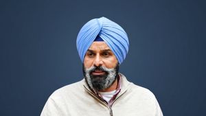 6 ਹਜ਼ਾਰ ਕਰੋੜ ਡਰੱਗਜ਼ ਮਾਮਲੇ ’ਚ SIT ਸਾਹਮਣੇ ਪੇਸ਼ ਨਹੀਂ ਹੋਏ ਬਿਕਰਮ ਮਜੀਠੀਆ, 'ਭੋਲਾ' ਨਾਲ ਆਹਮੋ-ਸਾਹਮਣੇ ਹੋਣੀ ਸੀ ਪੁੱਛਗਿੱਛ!