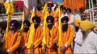  ਸ਼੍ਰੀ ਗੁਰੂ ਰਾਮਦਾਸ ਜੀ ਦੇ ਪ੍ਰਕਾਸ਼ ਪੁਰਬ ਦੀਆਂ ਰੌਣਕਾਂ, ਸ੍ਰੀ ਦਰਬਾਰ ਸਾਹਿਬ ਤੋਂ ਸਜਾਇਆ ਵਿਸ਼ਾਲ ਨਗਰ ਕੀਰਤਨ