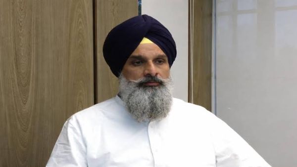 ਮਜੀਠੀਆ ਖ਼ਿਲਾਫ਼ ਵਿਜੀਲੈਂਸ ਦੀ ਵੱਡੀ ਕਾਰਵਾਈ, 40 ਹਜ਼ਾਰ ਪੰਨਿਆਂ ਦੀ ਚਾਰਜਸ਼ੀਟ ਦਾਖ਼ਲ, 736 ਕਰੋੜ ਦੇ ਲੈਣ-ਦੇਣ ਦਾ ਜ਼ਿਕਰ